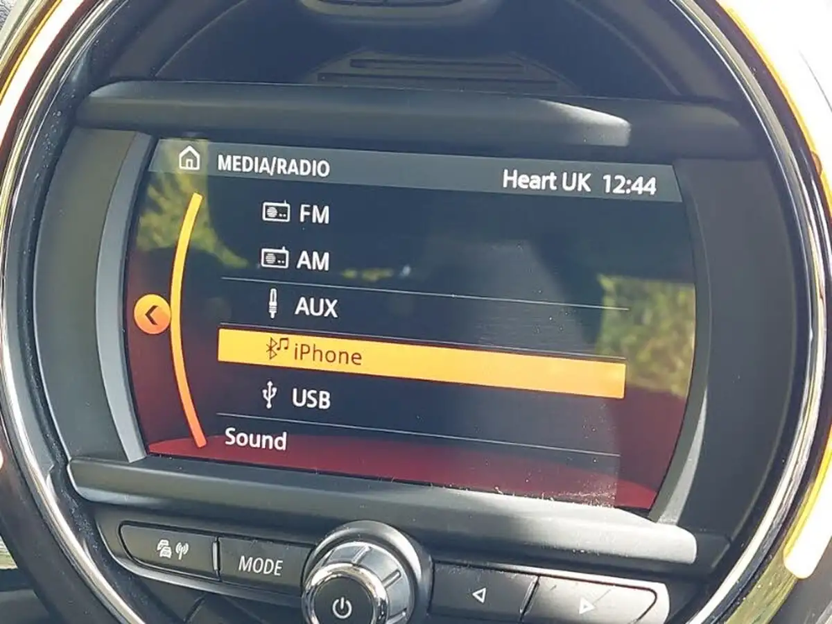 2018-mini-countryman-15-cooper-ss-big-12