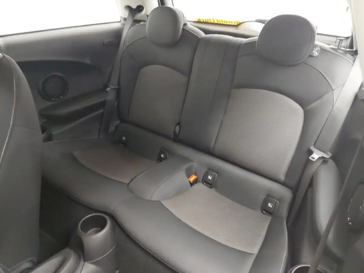 2021-mini-cooper-15-one-classic-3d-big-5