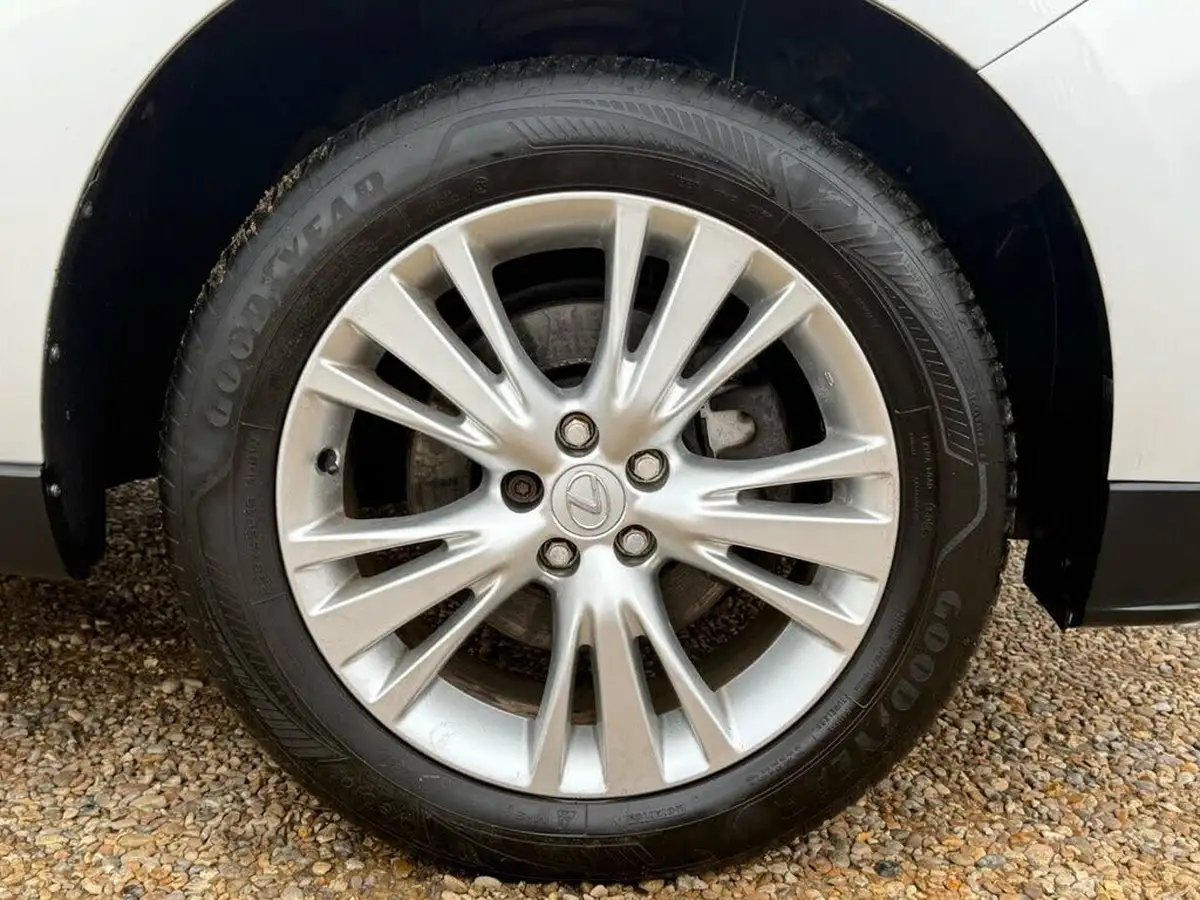 2011-lexus-rx-450h-35-se-i-4x4-big-41