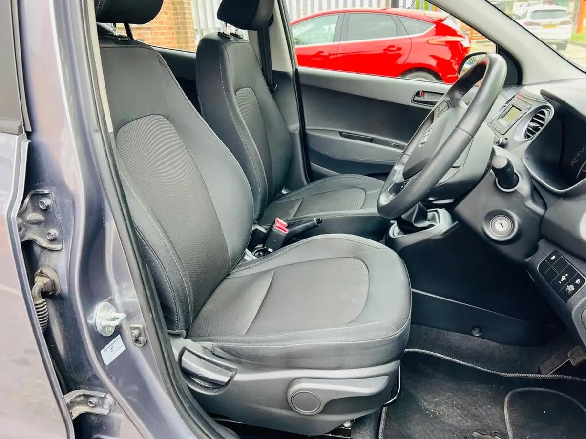 2018-hyundai-i10-10-se-67ps-big-8