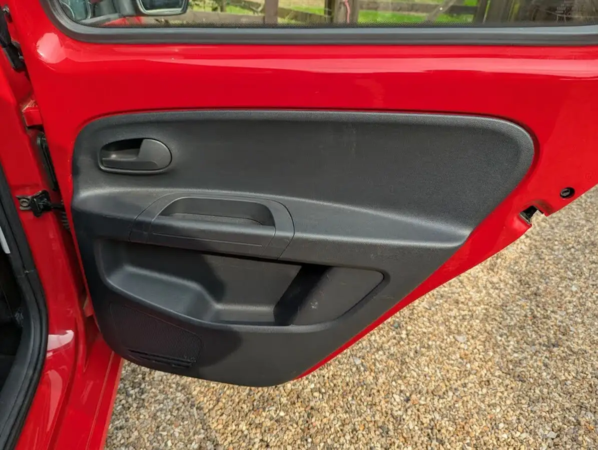 2019-skoda-citigo-10-se-5d-big-25