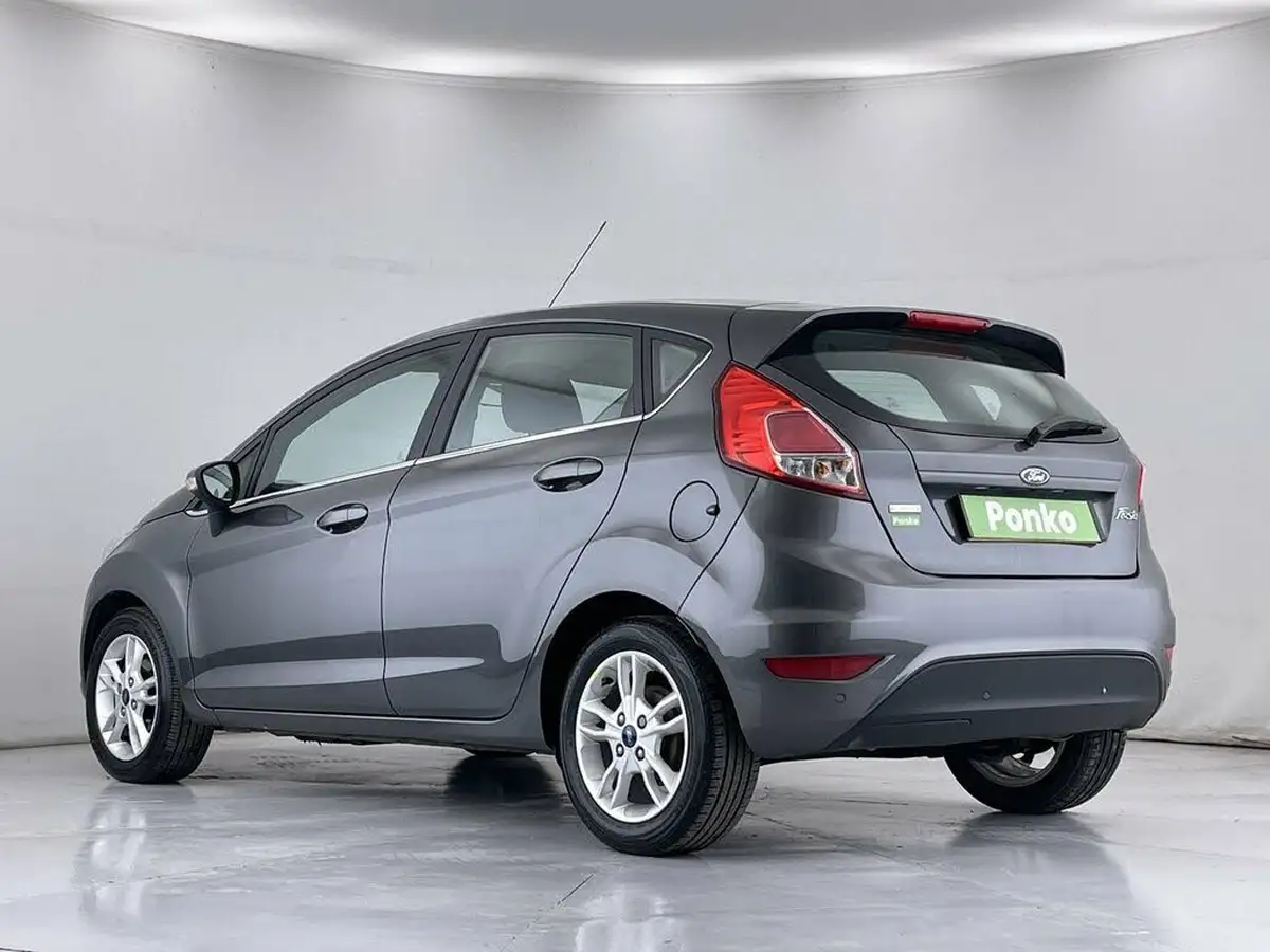 2016-ford-fiesta-10t-zetec-100ps-ecoboost-ss-5d-big-2