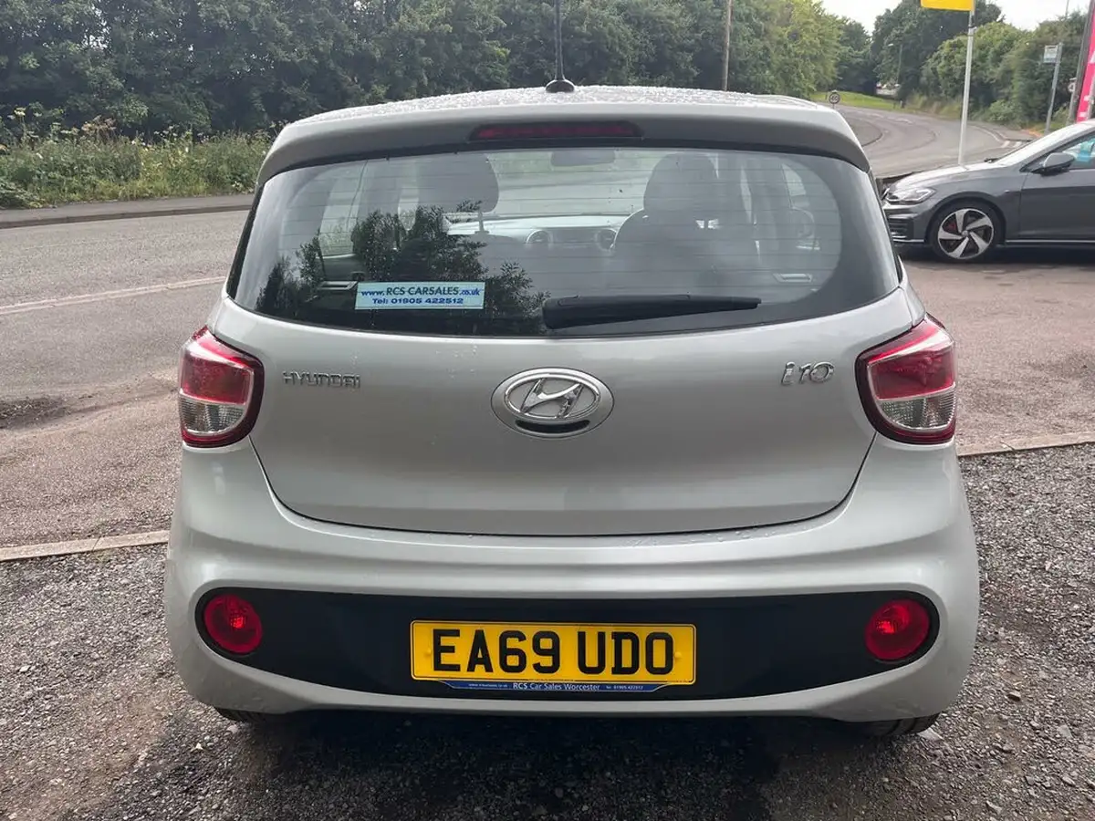 2019-hyundai-i10-10-se-67ps-big-4