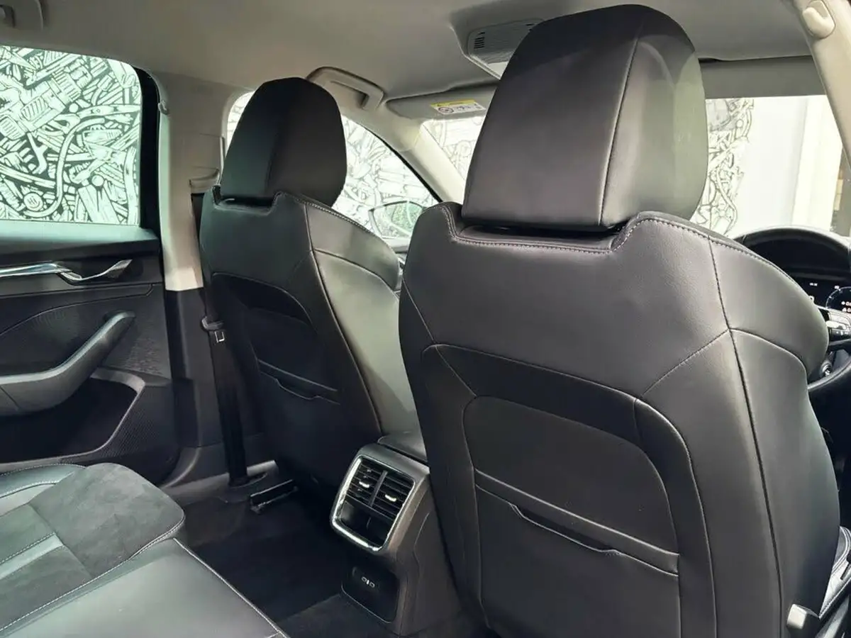 2021-skoda-octavia-15-tsi-se-l-hatchback-big-20