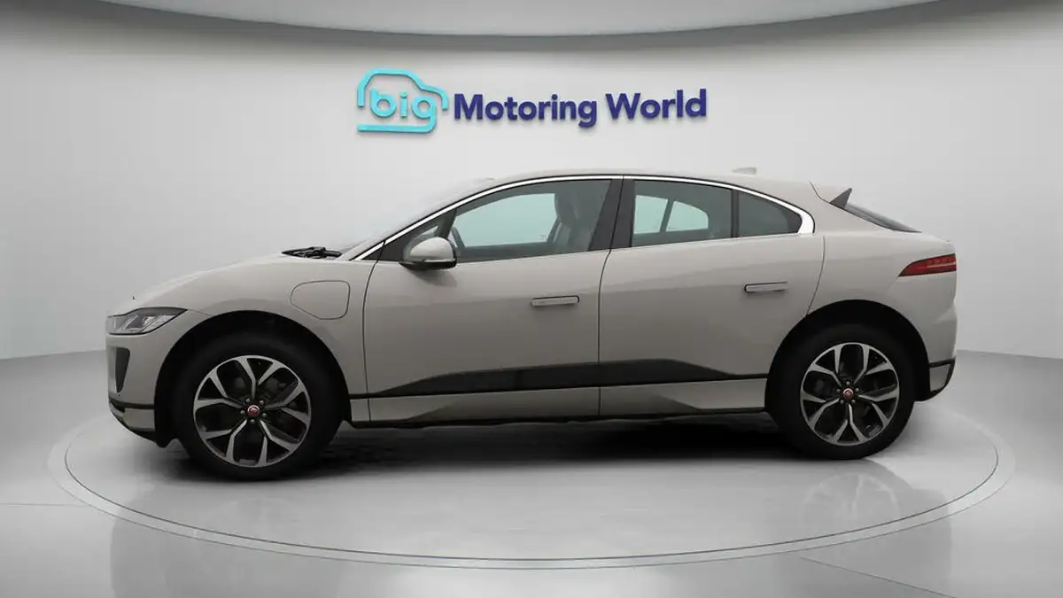 2022-jaguar-i-pace-ev400-hse-big-4