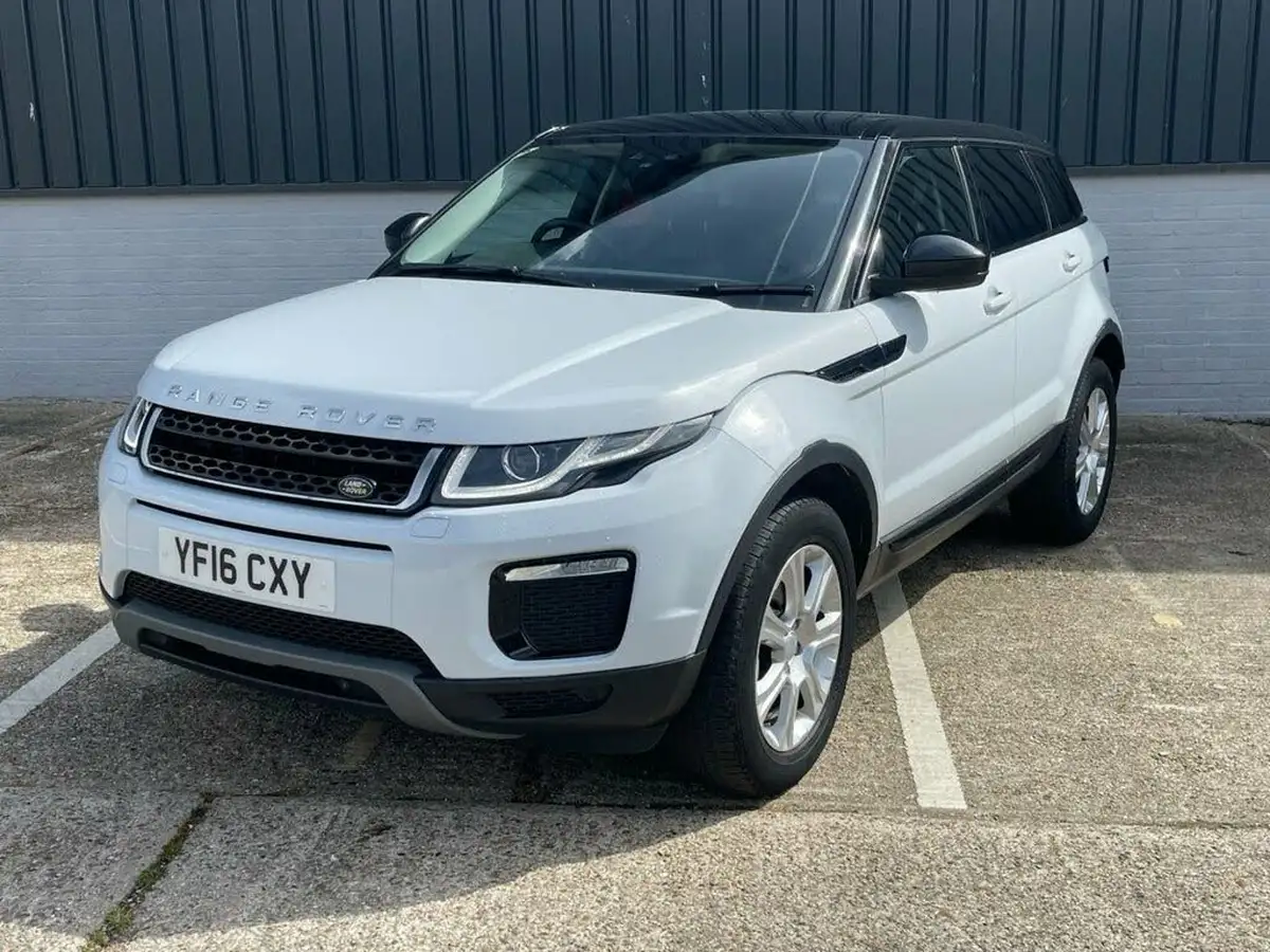 2016-land-rover-range-rover-evoque-20td4-se-tech-ss-hatchback-5d-big-65