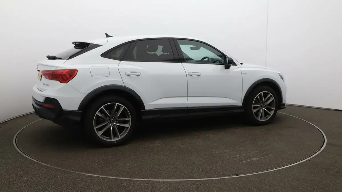 2022-audi-q3-15-35-tfsi-black-edition-cod-sportback-s-tronic-big-44