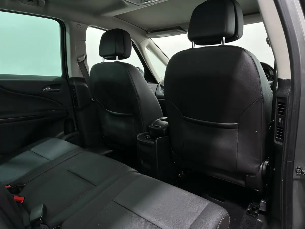 2017-vauxhall-zafira-tourer-14i-16v-turbo-elite-nav-big-35