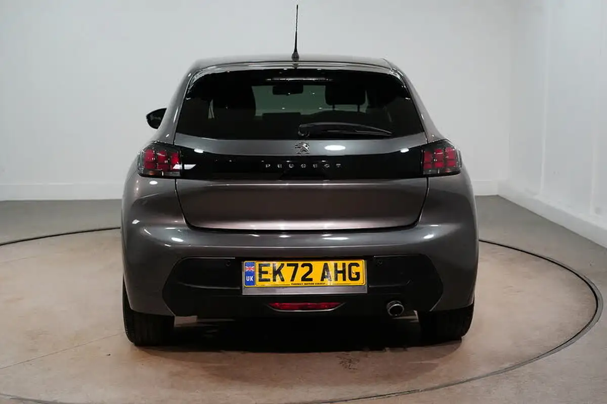 2022-peugeot-208-15-bluehdi-active-premium-big-8
