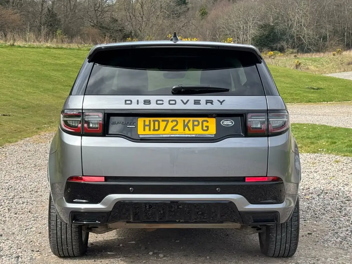2022-land-rover-discovery-sport-15-p300e-r-dynamic-se-big-5