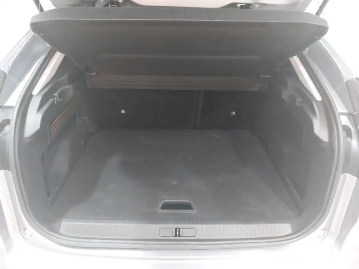 2022-citroen-c4-12-puretech-shine-130ps-big-7