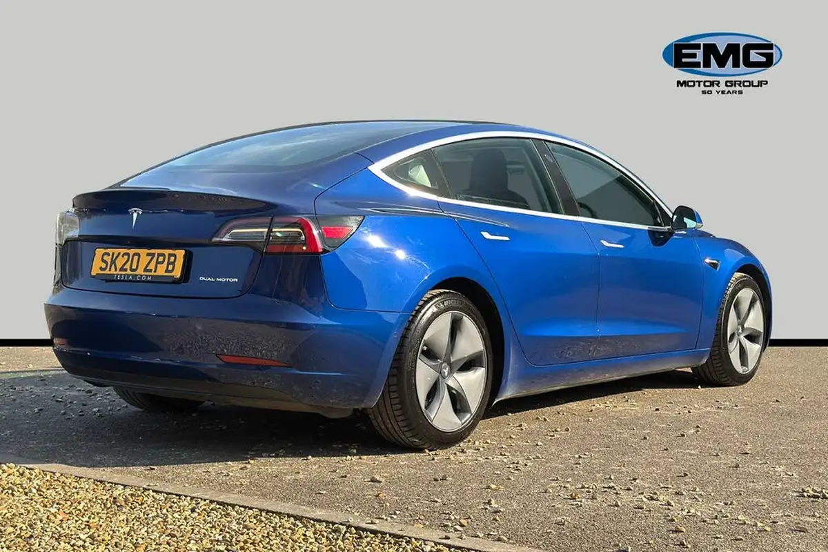 2020-tesla-model-3-e-long-range-big-5