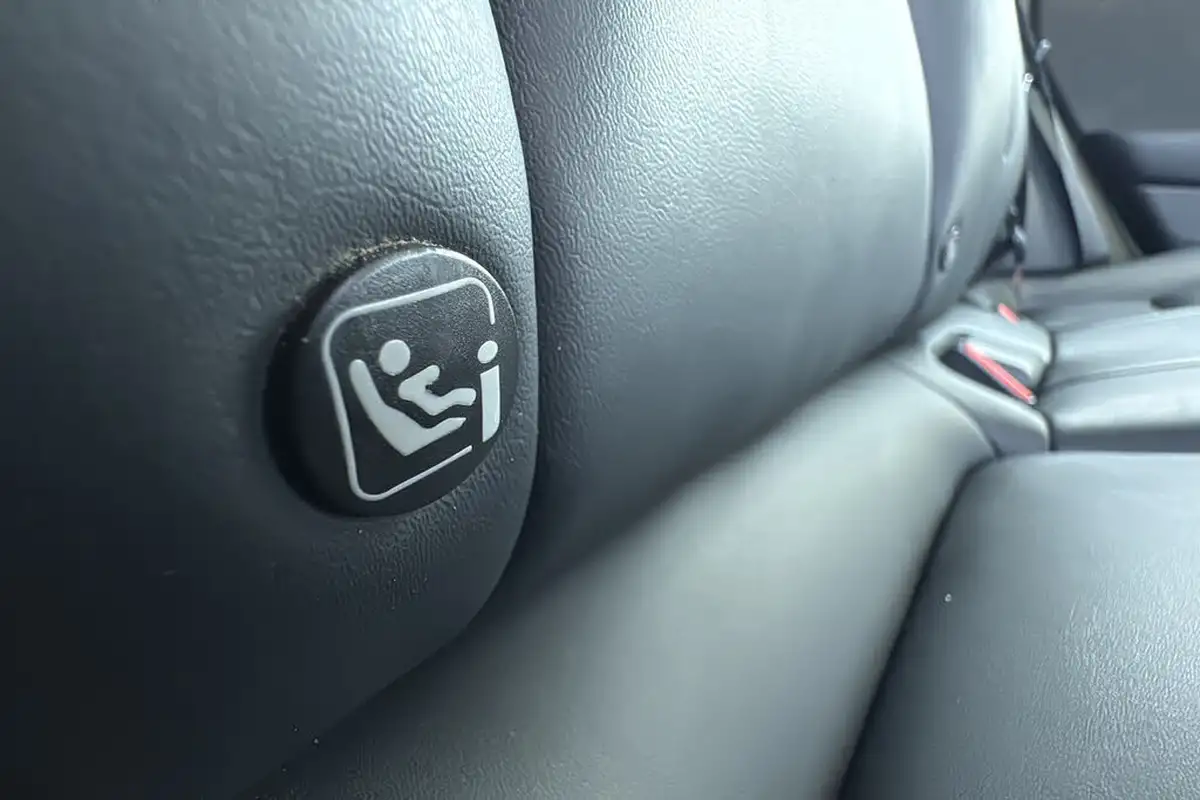 2020-tesla-model-3-e-long-range-big-27