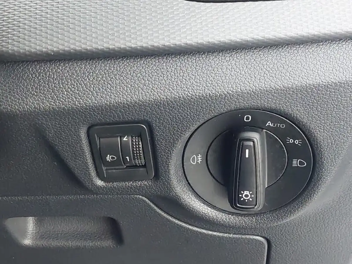 2022-skoda-kamiq-10-tsi-se-109ps-dsg-big-18