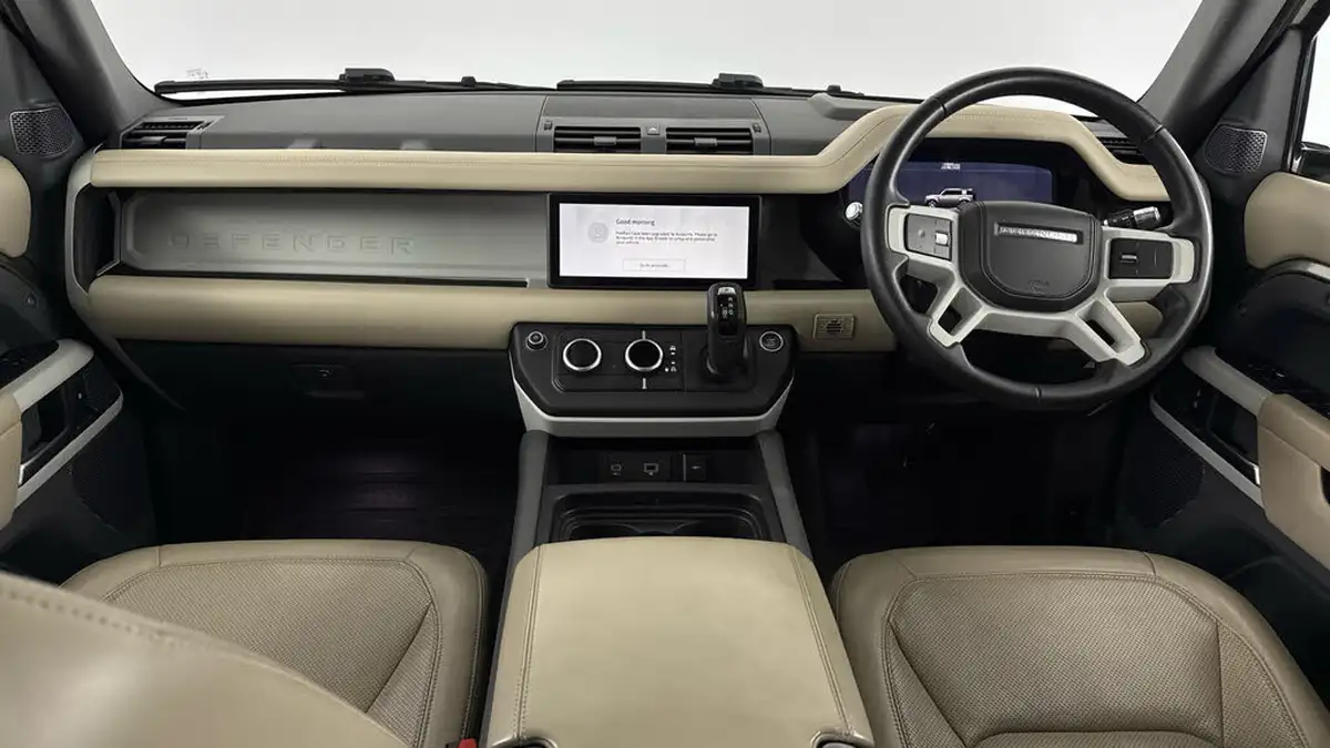 2020-land-rover-110-defender-20-d240-hse-110-big-10