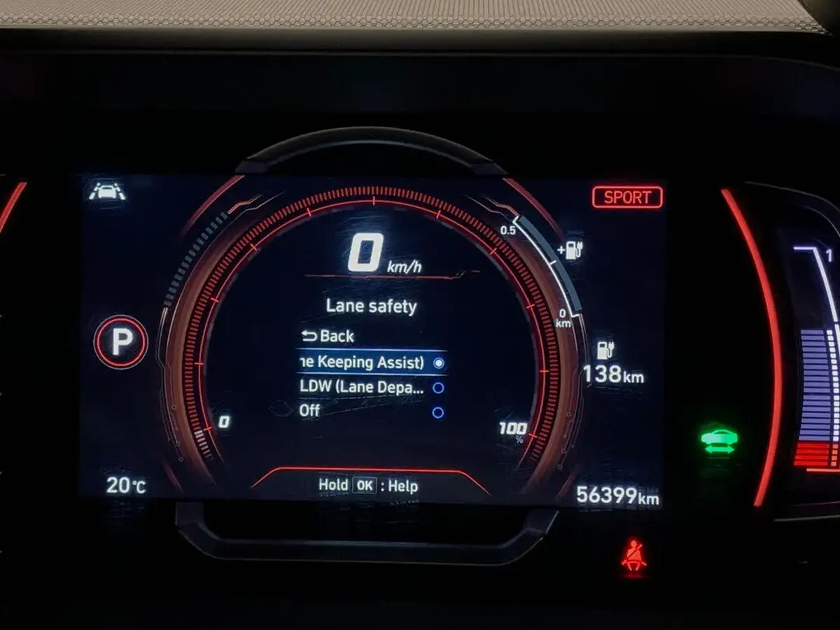 2021-hyundai-ioniq-e-premium-electric-100kw-big-25