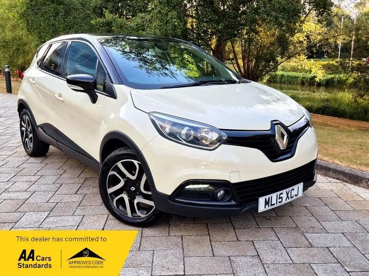 2015-renault-captur-09-dynamique-s-big-0