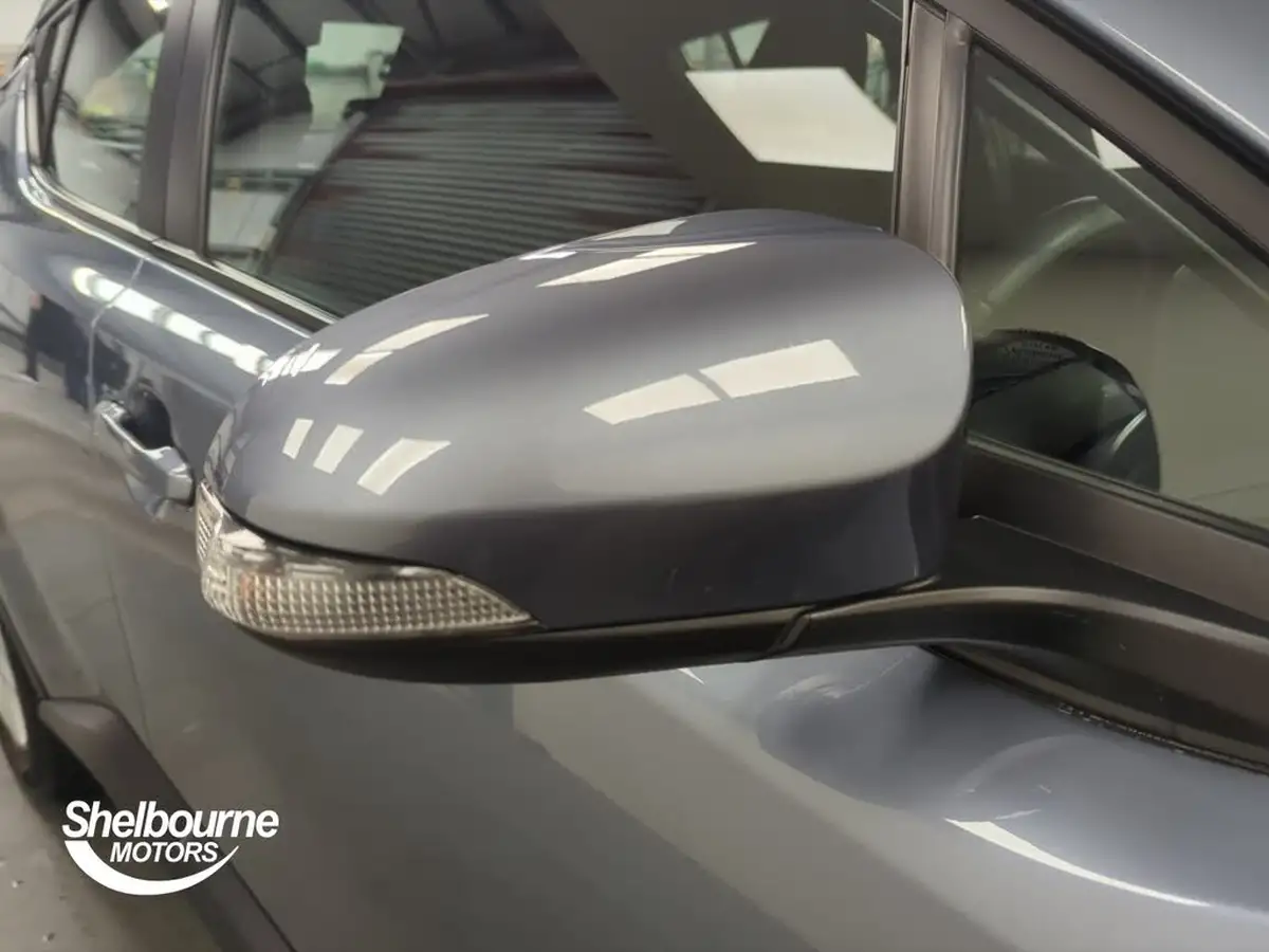 2021-toyota-c-hr-18-vvt-i-icon-big-20