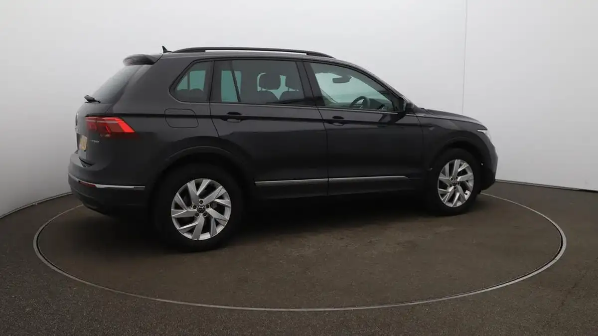 2022-volkswagen-tiguan-14-tsi-life-big-52