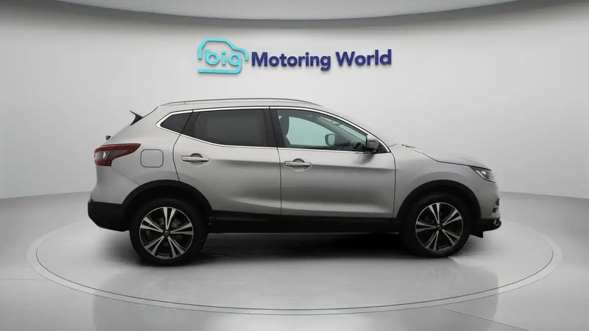 2020-nissan-qashqai-13-dig-t-n-connecta-160ps-dct-big-8