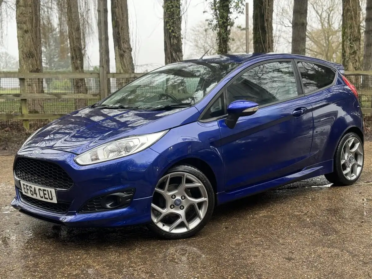 2014-ford-fiesta-10-zetec-s-big-10