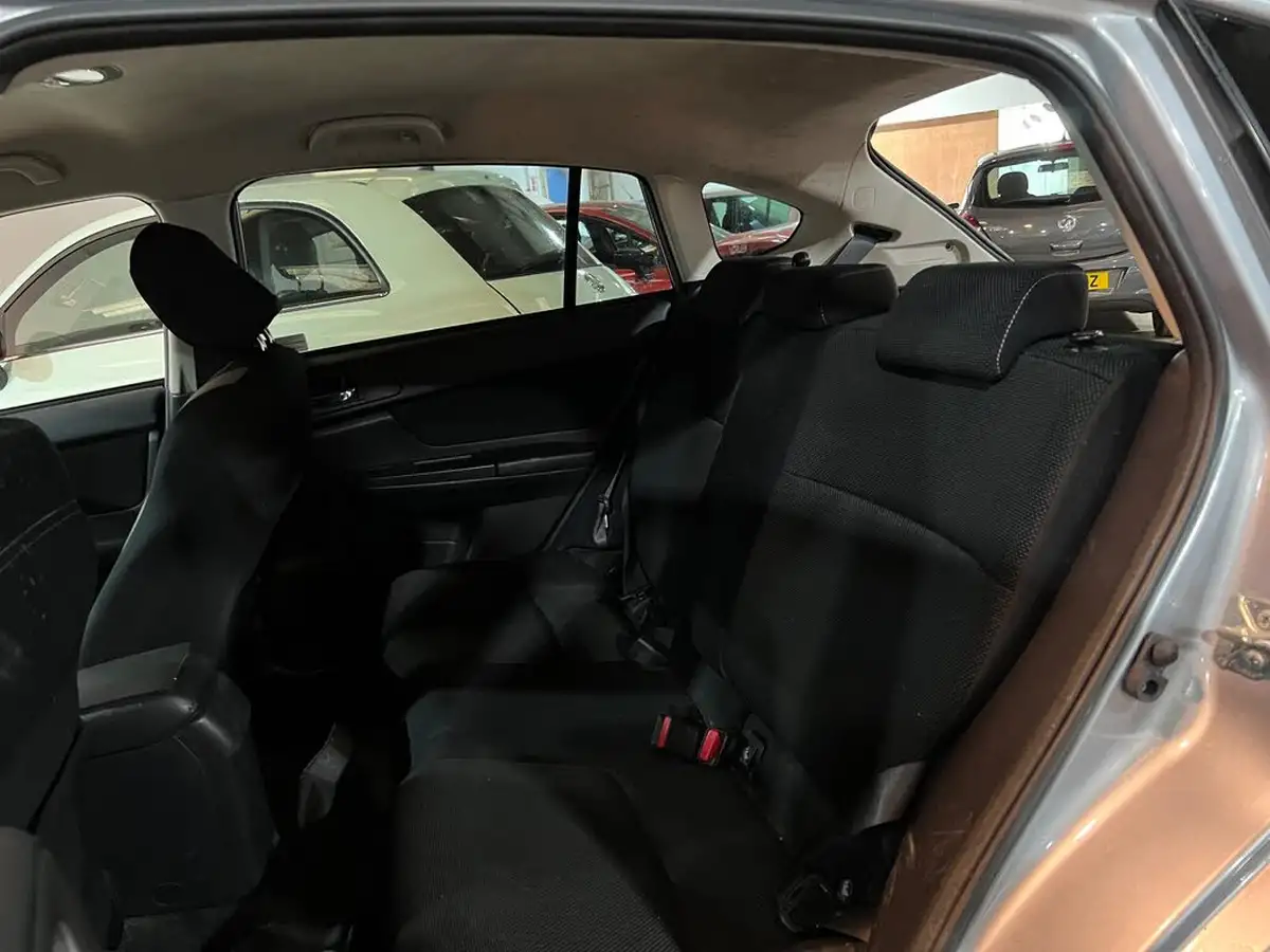 2013-subaru-xv-20i-se-lineartronic-big-9