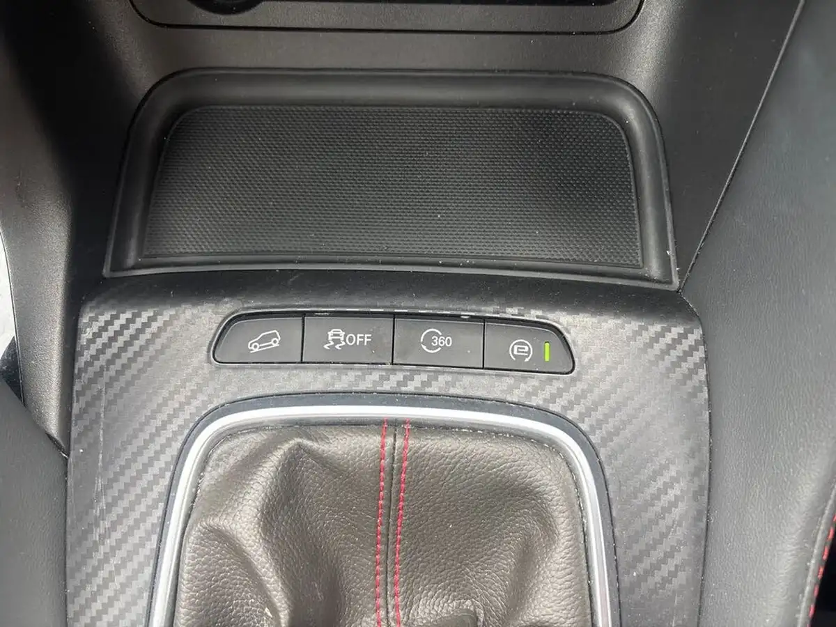 2021-mg-zs-suv-15-vti-tech-exclusive-big-39