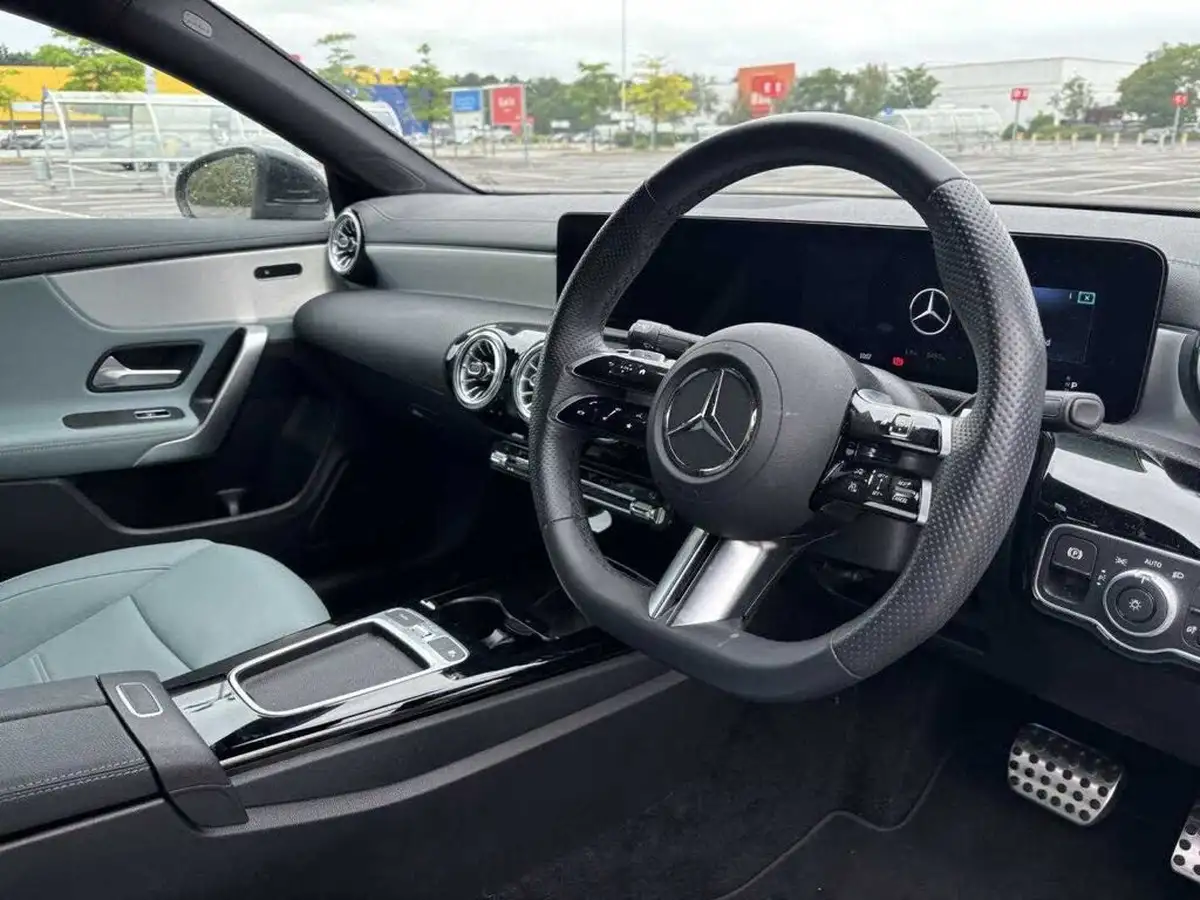 2024-mercedes-benz-cla-big-12