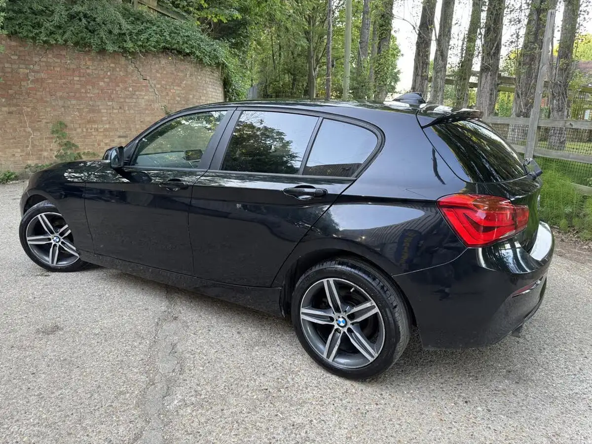 2016-bmw-1-series-15-118i-sport-5d-big-26