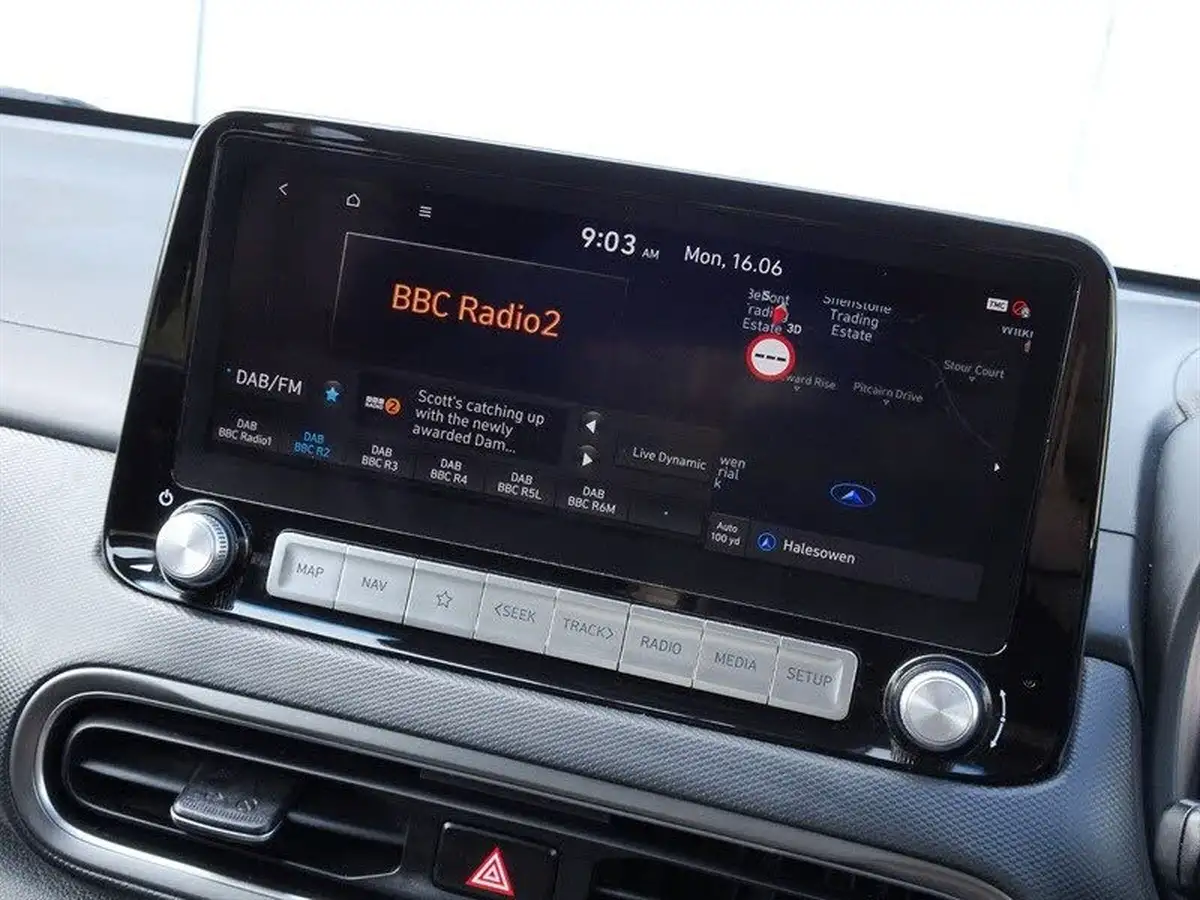 2021-hyundai-kona-e-premium-204ps-64kwh-7kw-obc-big-22