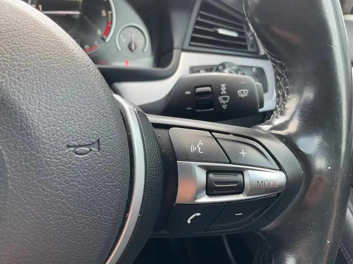 2015-bmw-5-series-20td-520d-m-sport-190bhp-saloon-4d-auto-big-27