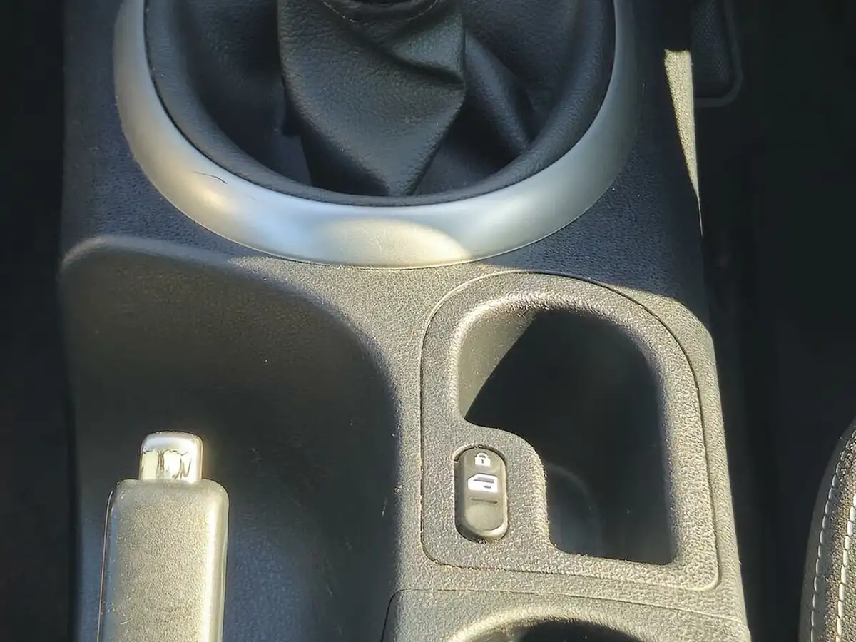 2012-nissan-qashqai-16-n-tec-big-48