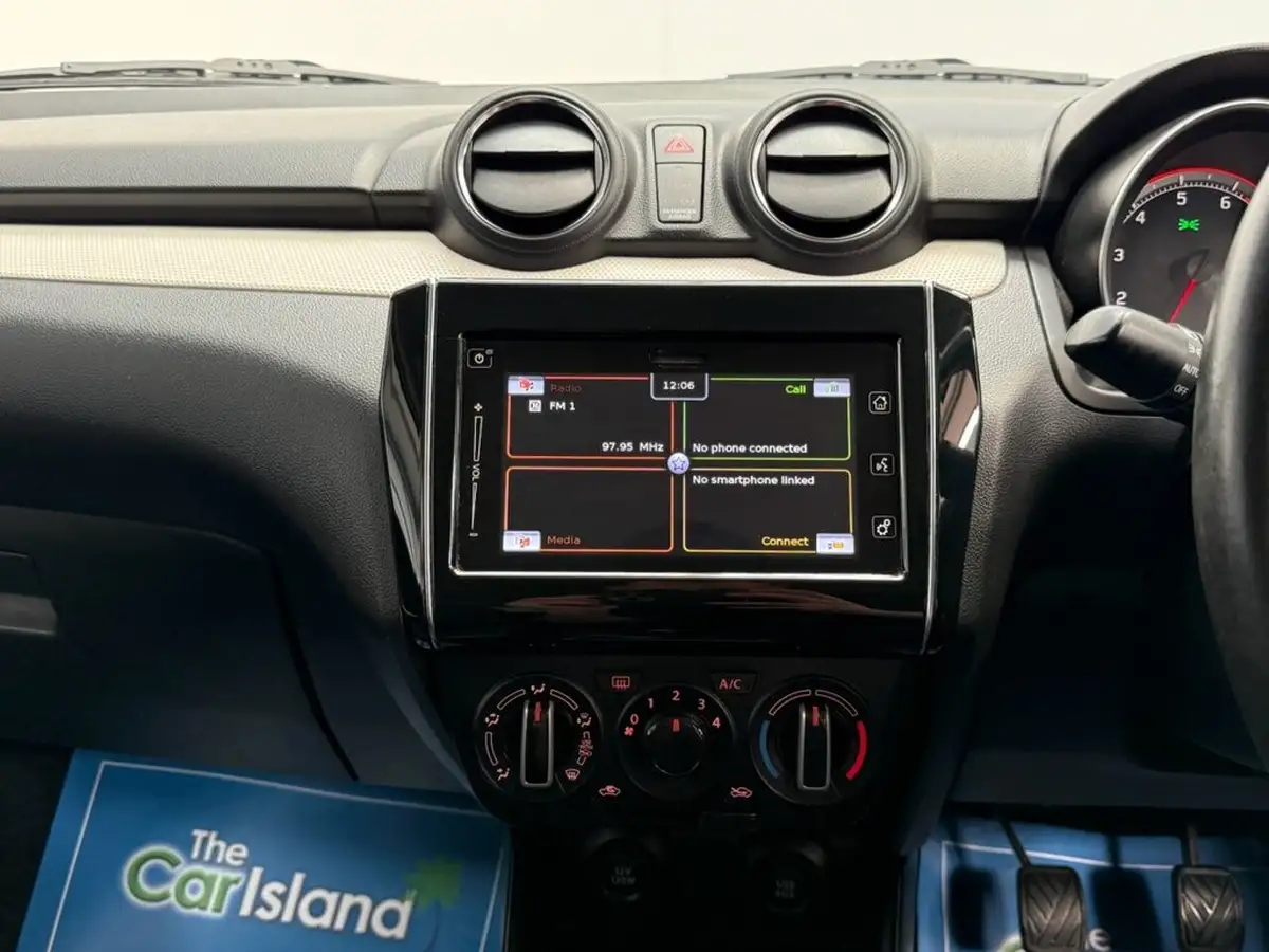2018-suzuki-swift-10-boosterjet-sz-t-111ps-big-20