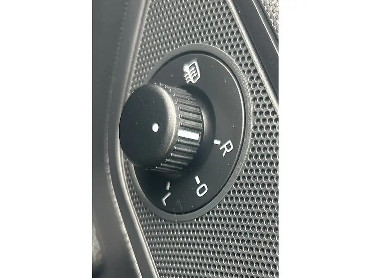 2018-skoda-fabia-10-tsi-colour-edition-big-12