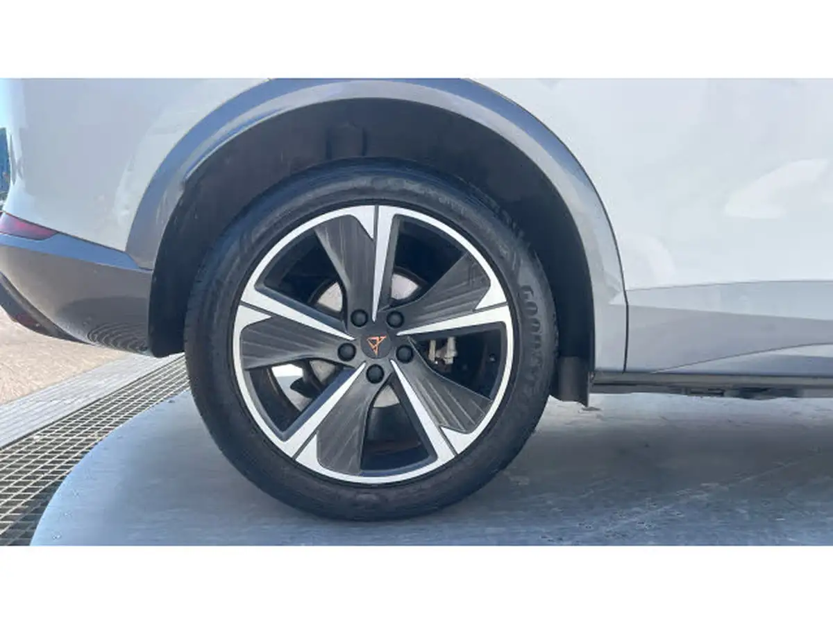 2024-cupra-formentor-14-e-hybrid-v1-big-6