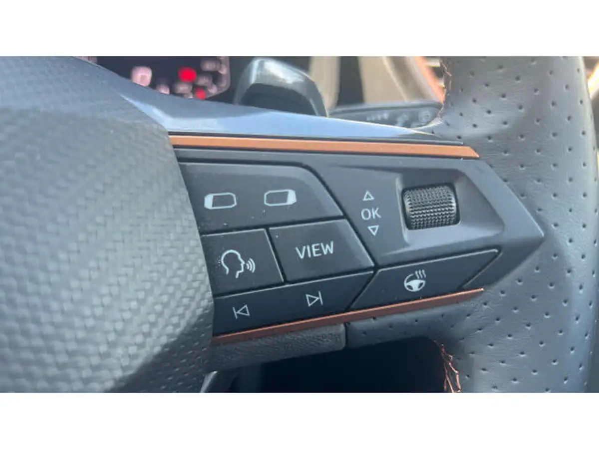 2024-cupra-formentor-14-e-hybrid-v1-big-30