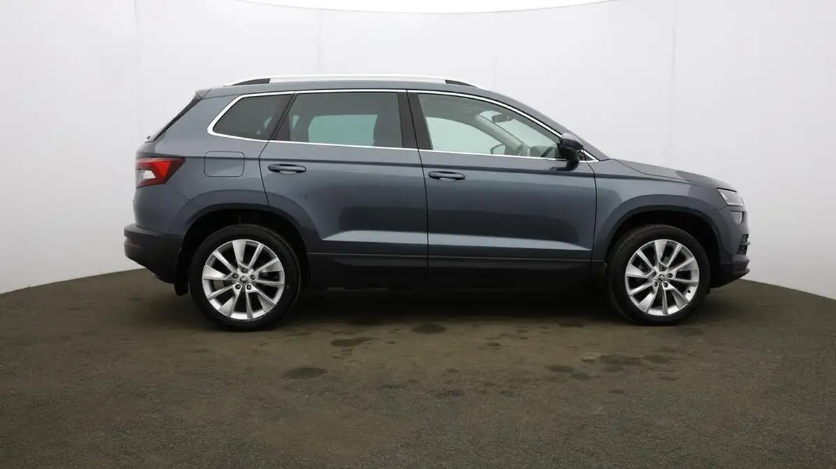 2019-skoda-karoq-15-tsi-se-l-dsg-big-55