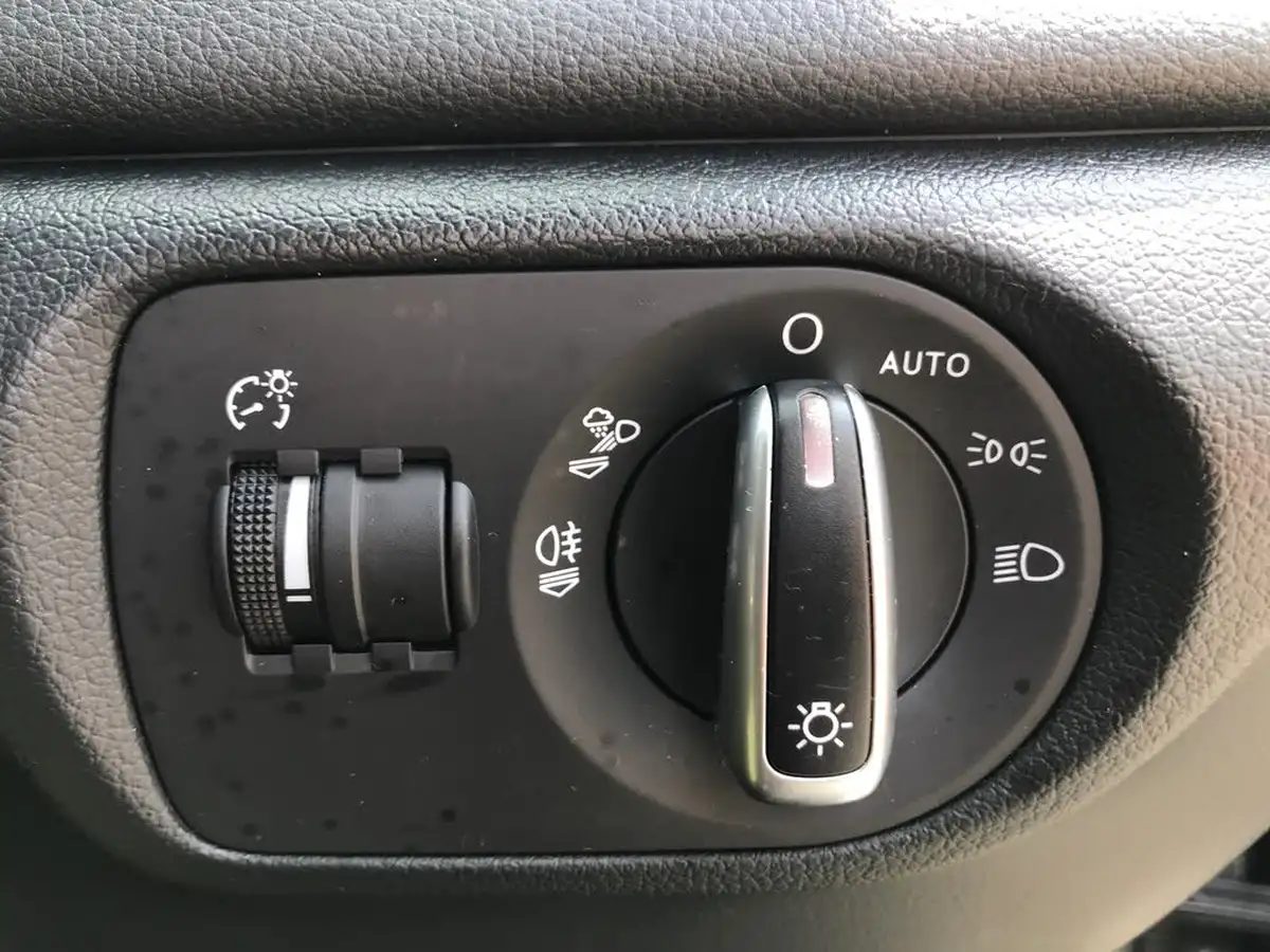 2016-audi-q3-20-tdi-s-line-big-29