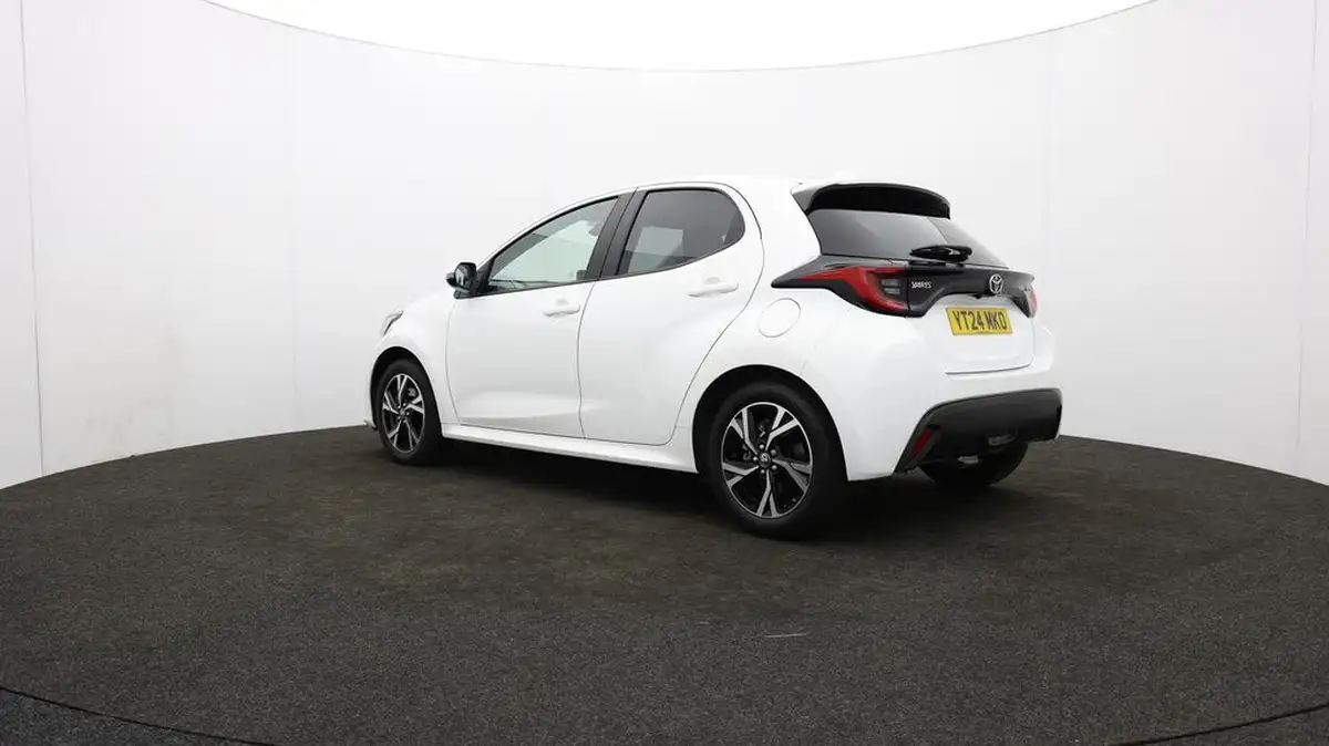 2024-toyota-yaris-15-vvt-i-design-big-77