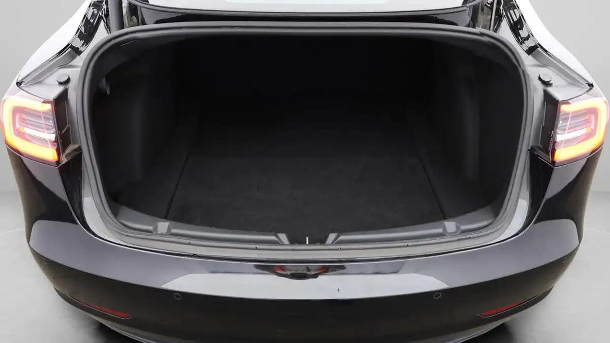 2021-tesla-model-3-e-standard-plus-big-17