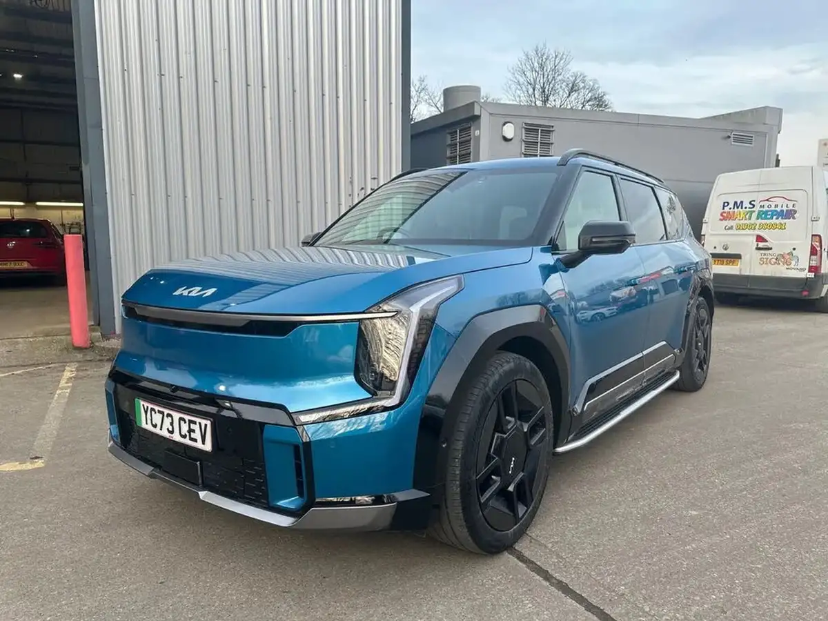2024-kia-ev9-e-gt-line-s-7-big-40