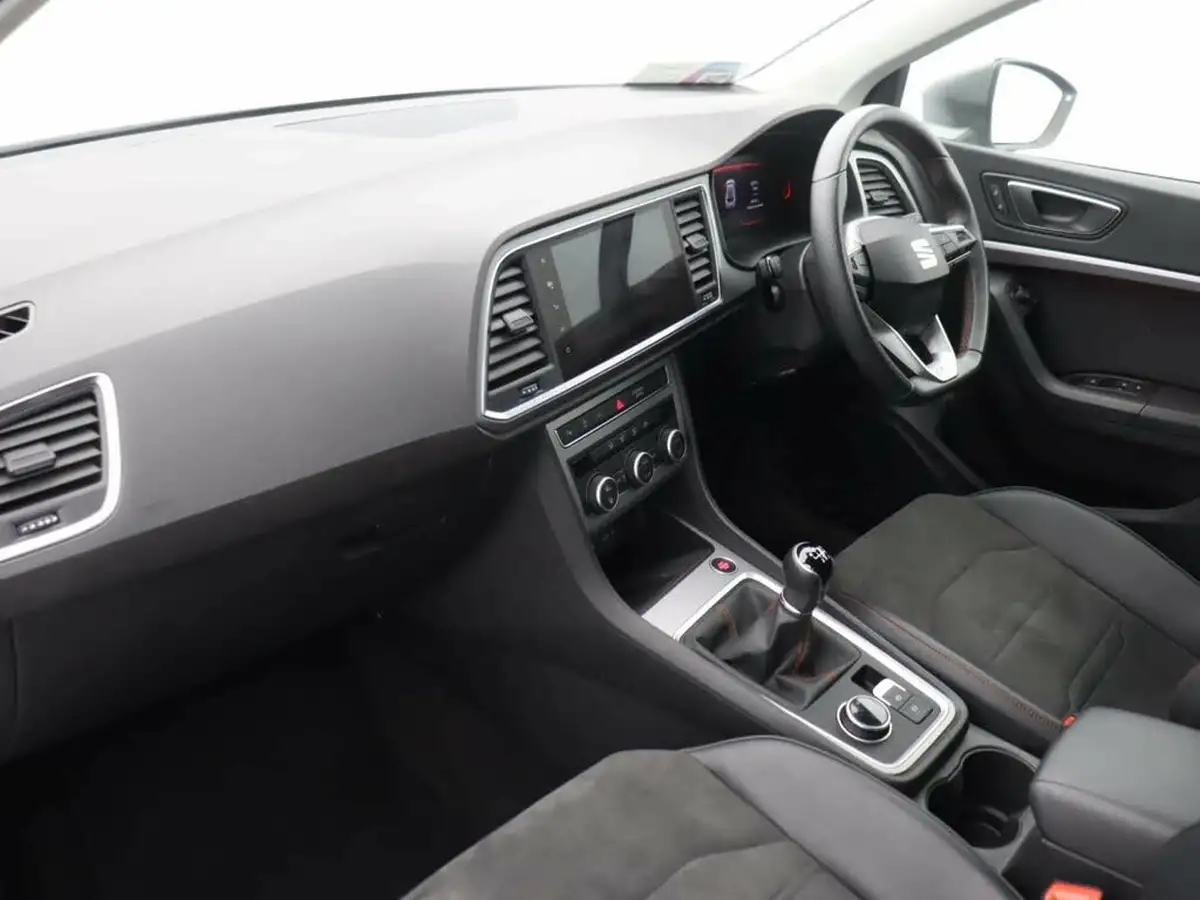 2024-seat-ateca-15-ecotsi-fr-big-18