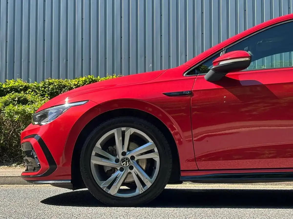2021-volkswagen-golf-15-tsi-r-line-150ps-hatchback-big-8