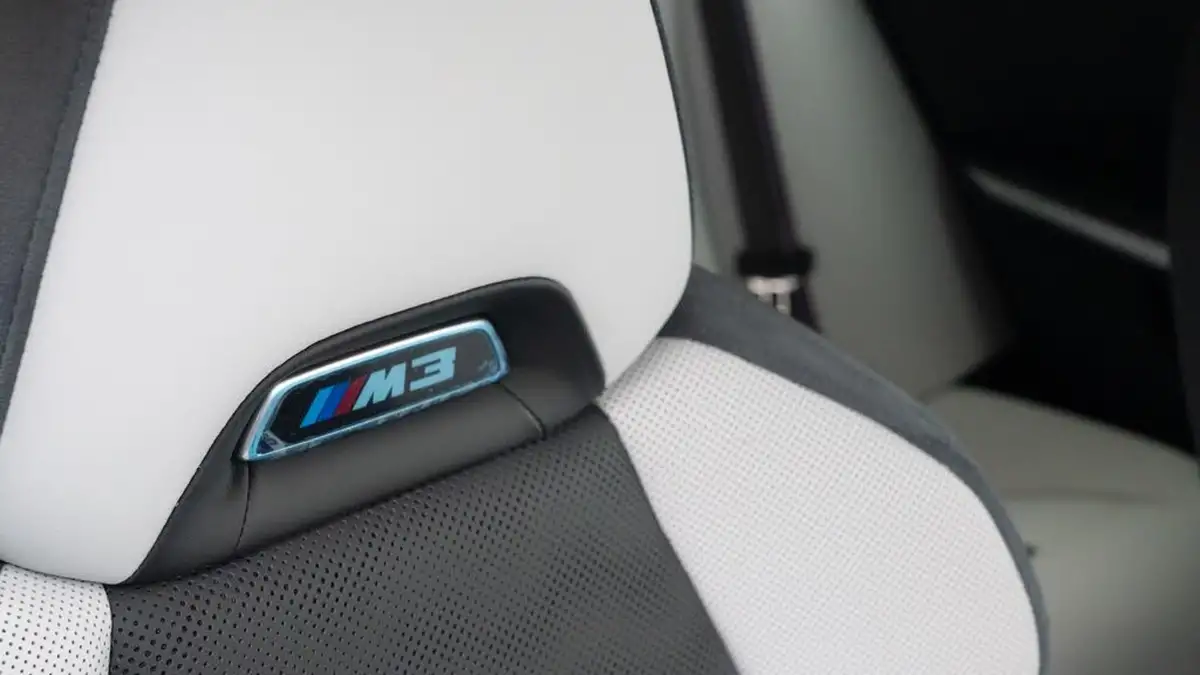 2024-bmw-3-series-30-m3-competition-m-touring-5d-big-22