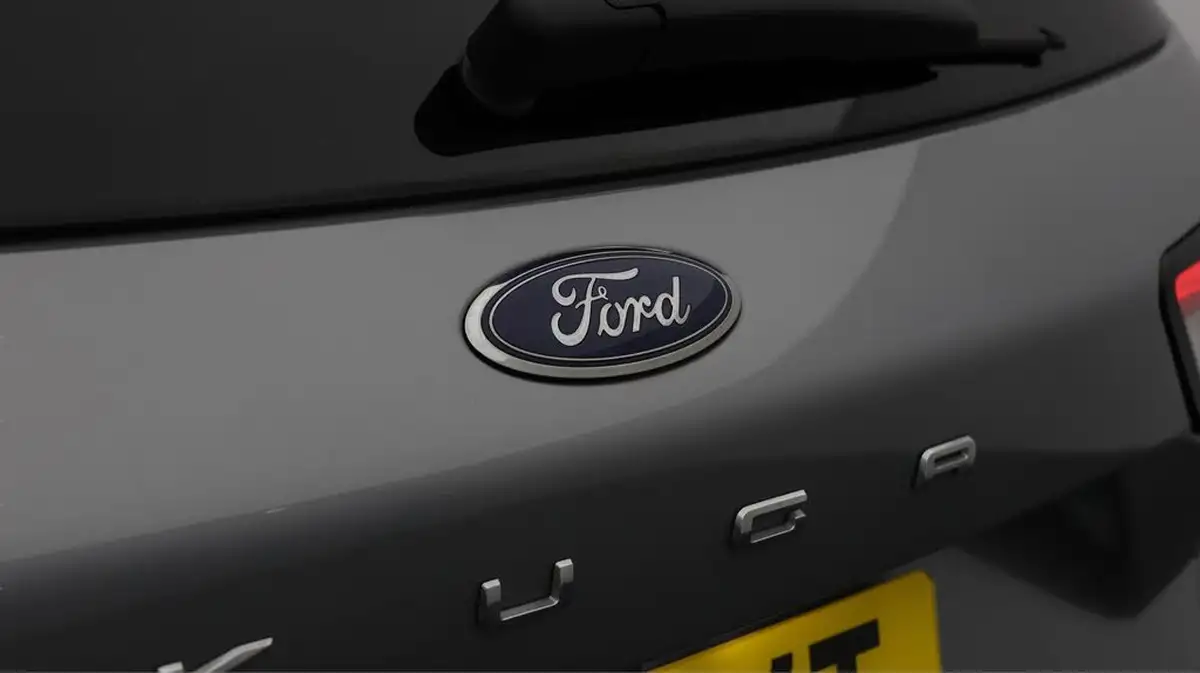 2022-ford-kuga-big-21