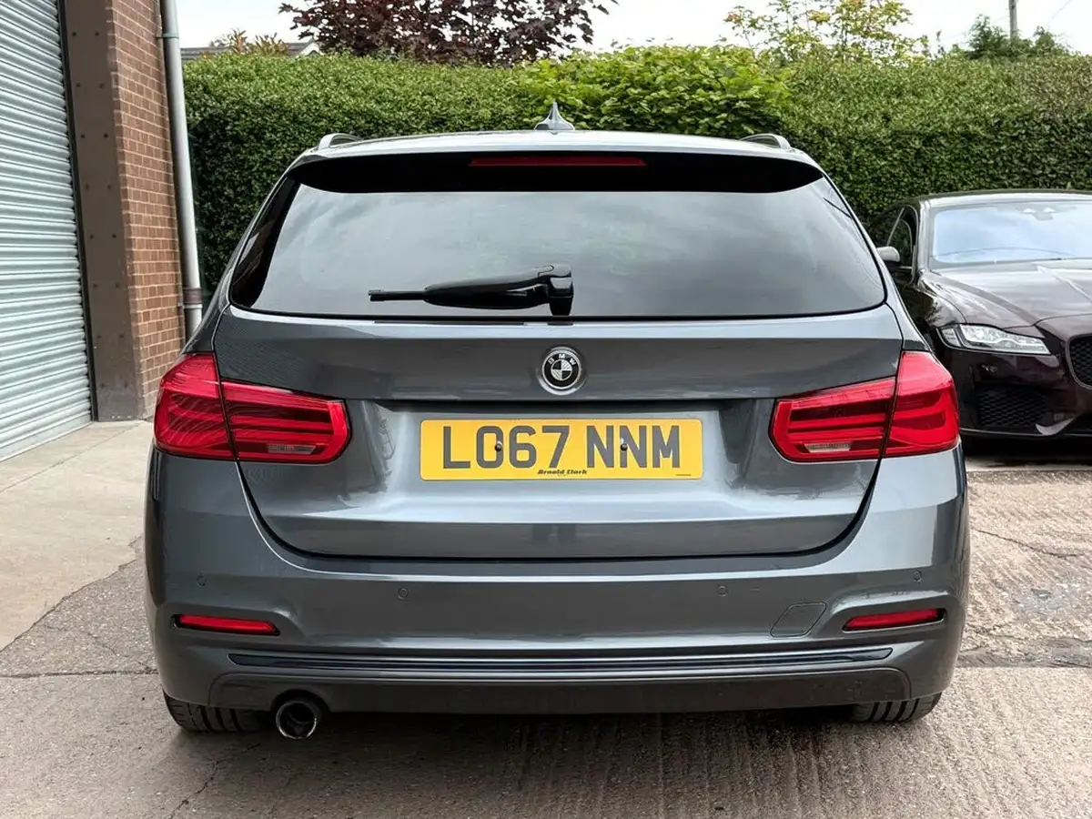 2017-bmw-3-series-15-318i-sport-touring-5d-auto-big-72