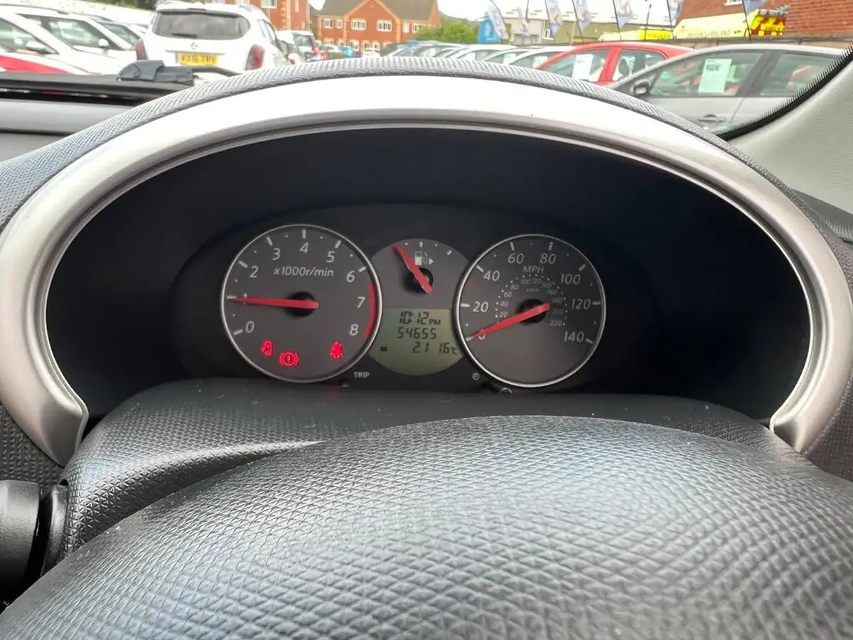 2010-nissan-micra-12-n-tec-5d-big-19