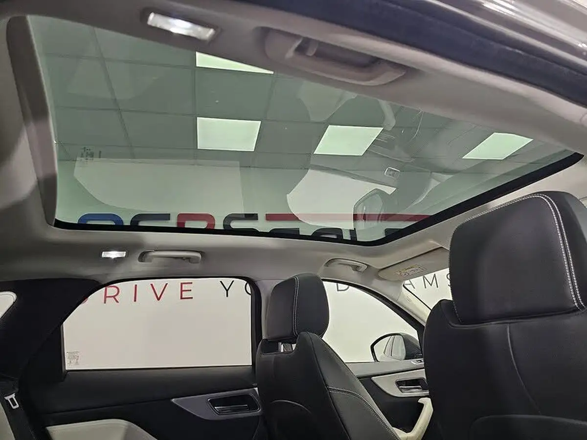 2017-jaguar-f-pace-20-i4d-r-sport-180ps-awd-auto-big-16