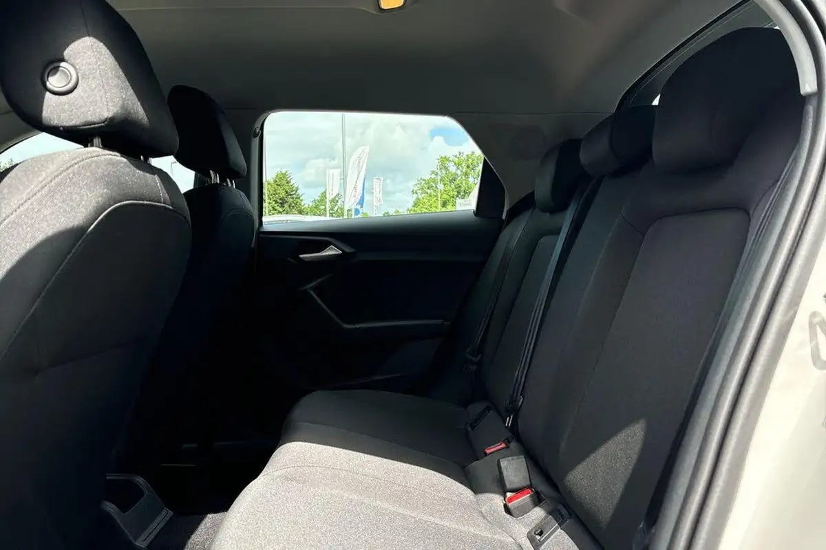 2023-audi-a1-10-25-tfsi-technik-big-28