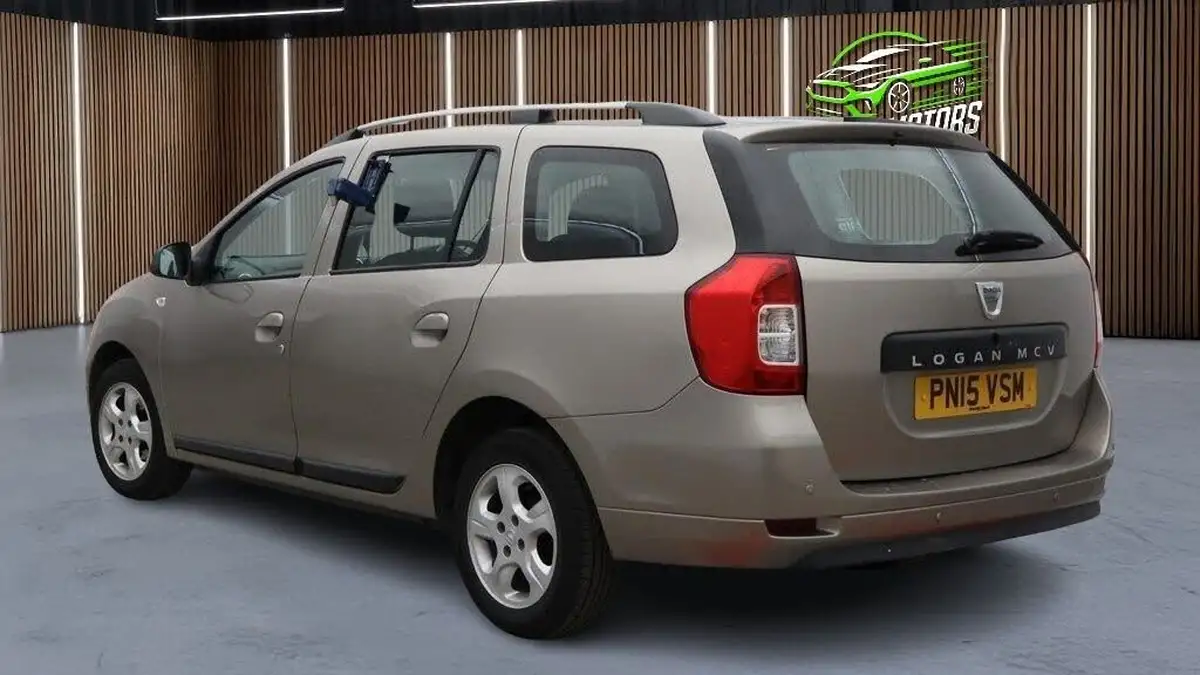 2015-dacia-logan-mcv-12-laureate-big-9